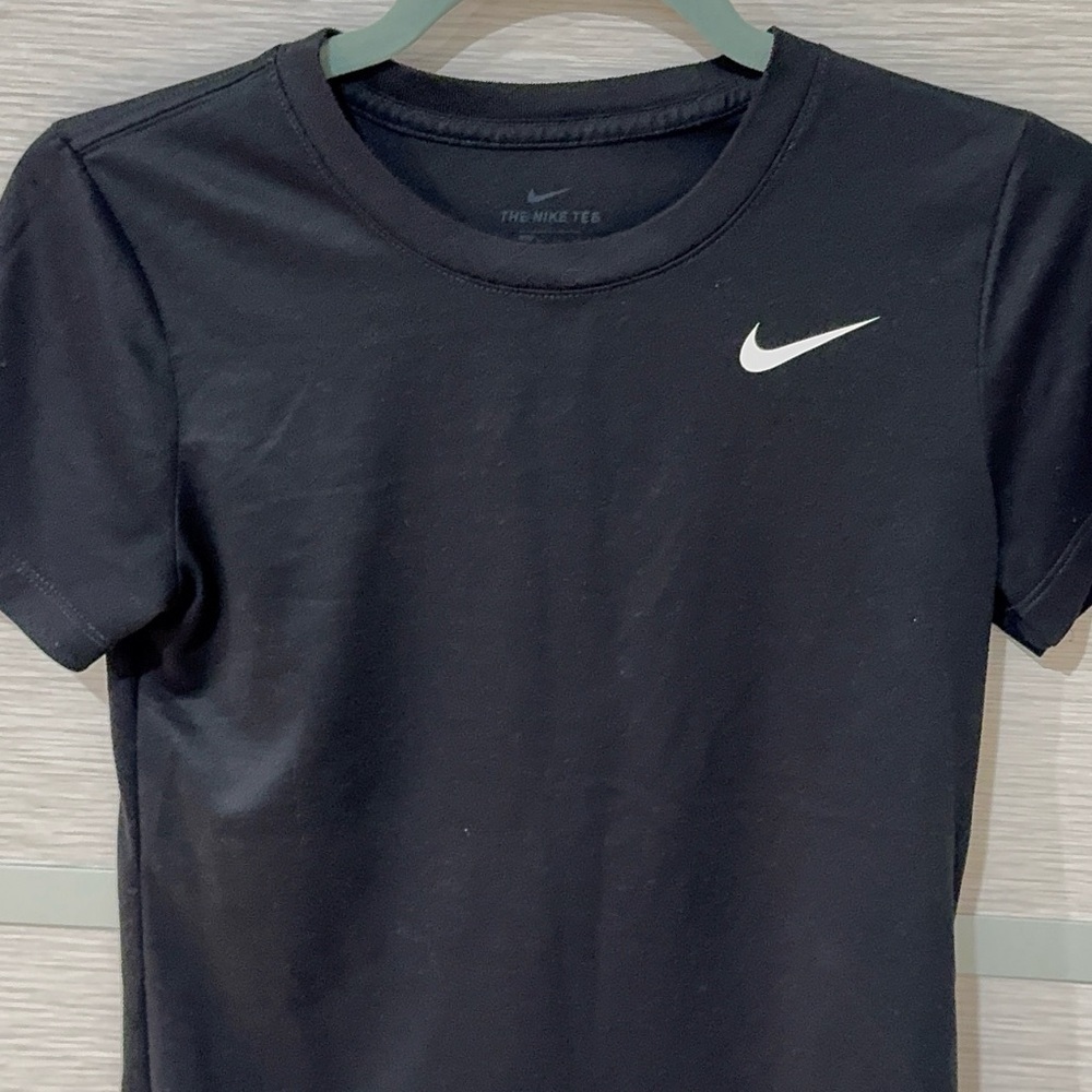 Nike Shirt Women's XS Black Dry Running Top Dri-Fit Mesh Lightweight Athletic - Picture 5 of 8